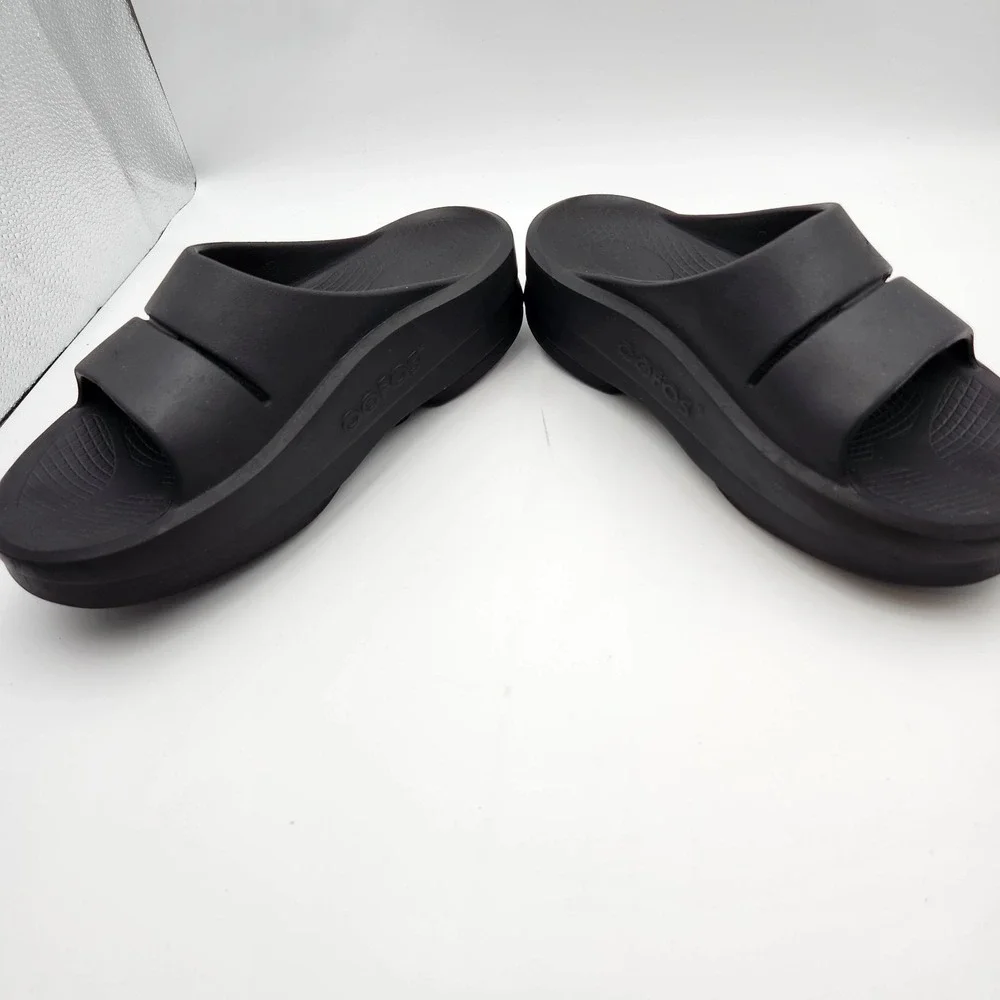 Oofos OOmega OOahh Womens 9 Slide‎ Core Black Casual Slip On Recovery Sandal